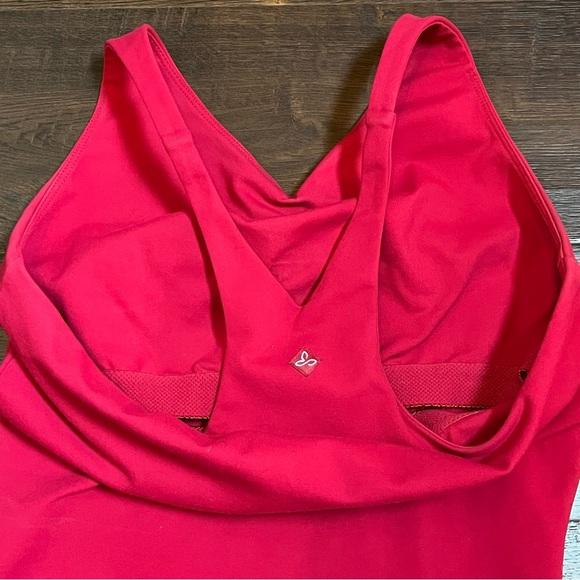 Prana tank top, sports bra, small red - Picture 4 of 4